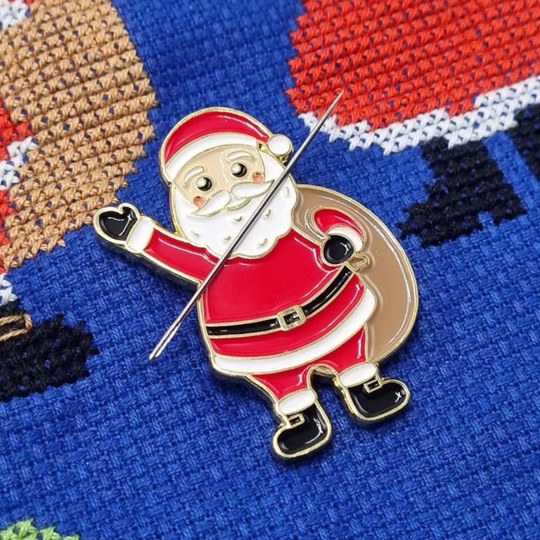 Porte-aiguilles aimanté "Père Noël coloré"